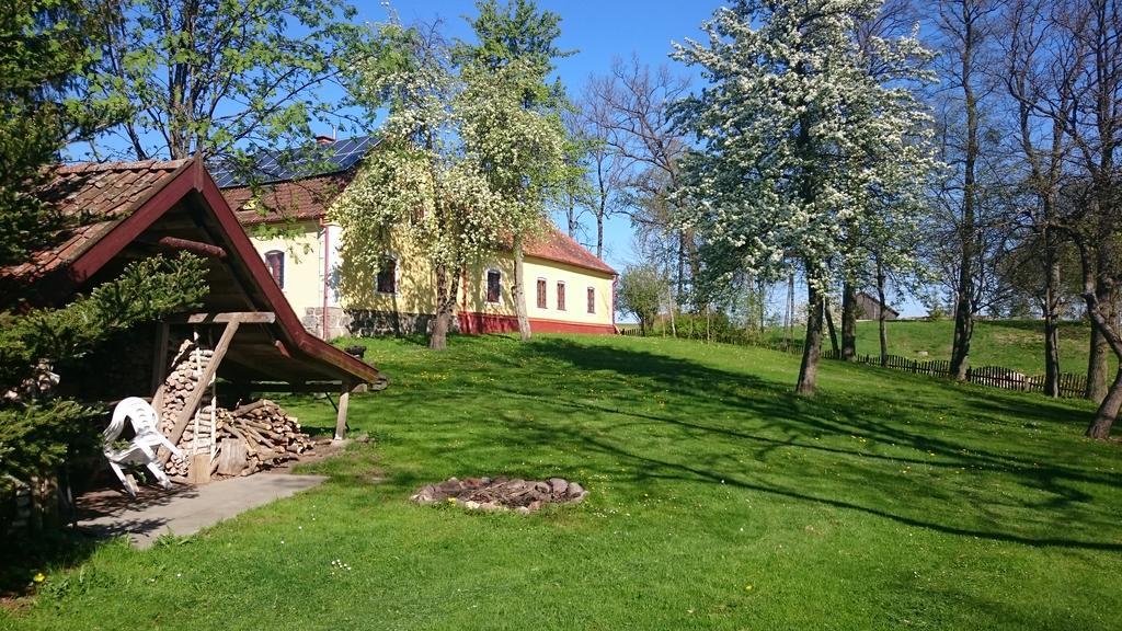 Dworek Szarki Buitenkant foto