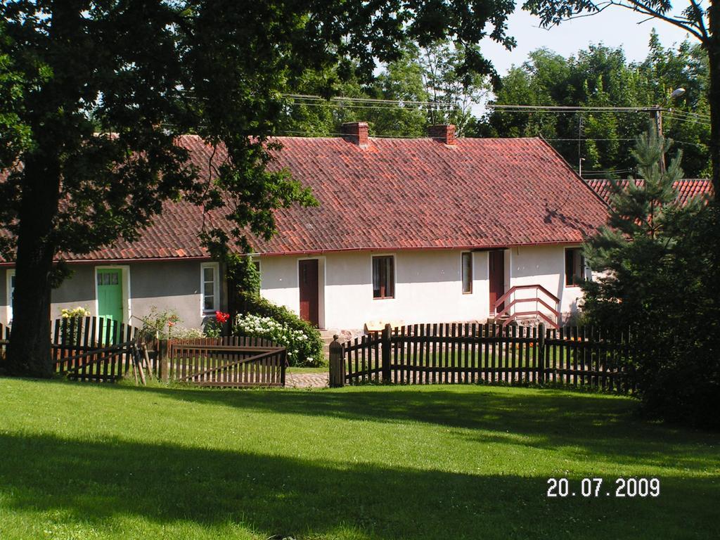 Dworek Szarki Buitenkant foto