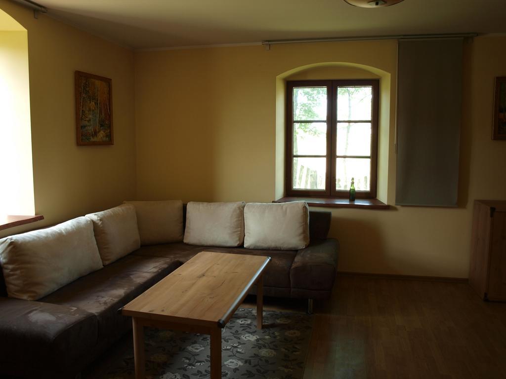 Dworek Szarki Buitenkant foto